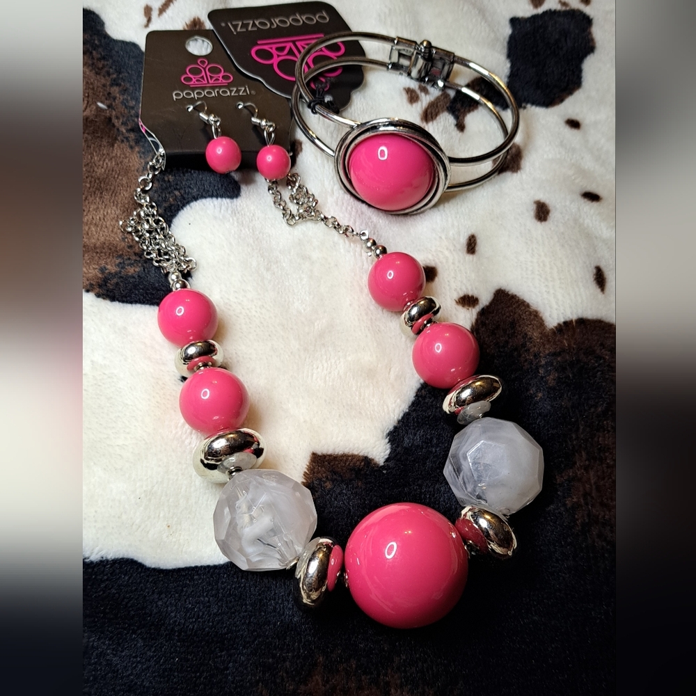 Paparazzi Pink and Silver Jewelry Set